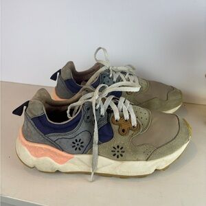 Flower Mountain Running Shoes 5.5